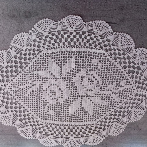 Set of 3 handmade crochet doilies with filet pattern, new