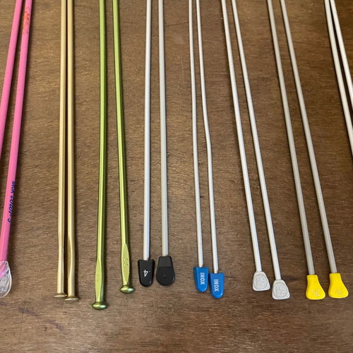 Vintage knitting needles used, set