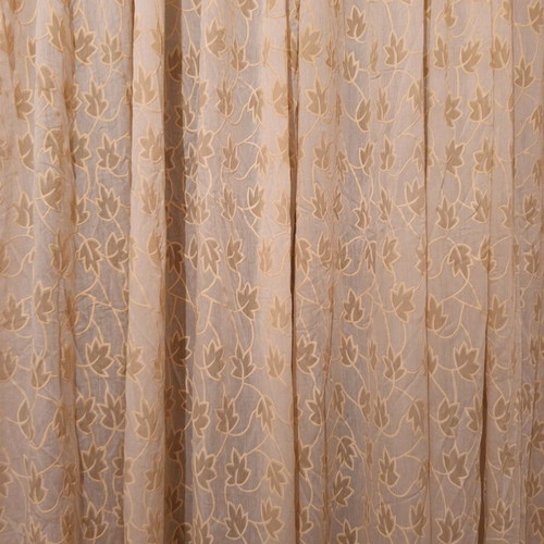 Curtain with embossed leaves Ikea like new