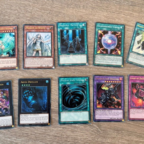 Yu-Gi-Oh! Album new with 191 cards collection