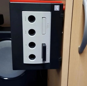 Επιτοίχια Βάση GameCube
