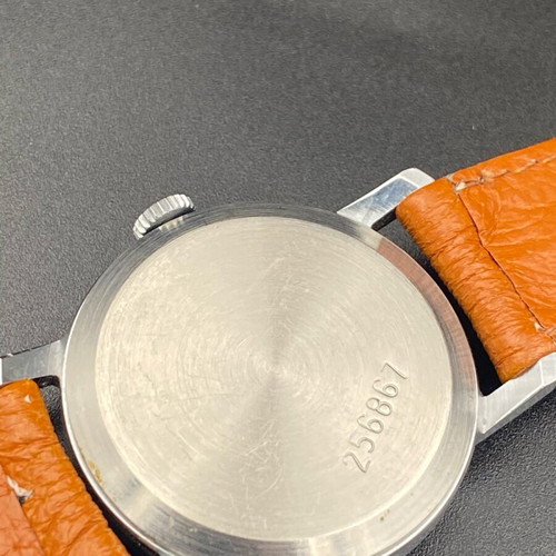 Vintage mechanical watch Pobeda Democracy Soviet like new
