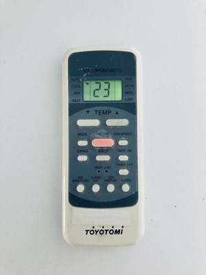 Toyotomi A/C Remote R51L1/BGE used