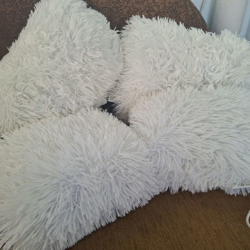 Fluffy decorative pillows like new, set of 4, 35 and 30 cm