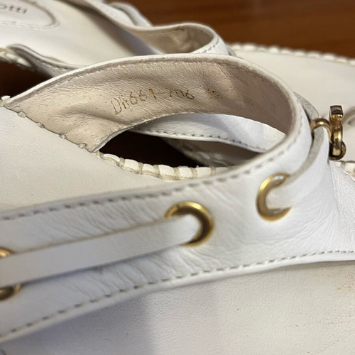 Laura Biagiotti sandals like new, white, size 38