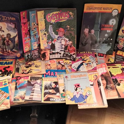 Various comics used with Spiderman, Batman, Superman, Tiramola and more