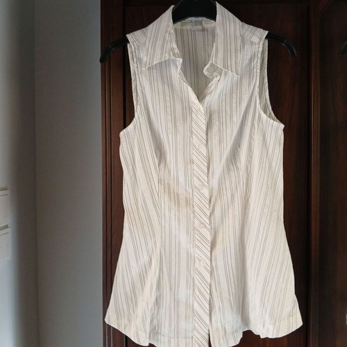 Mango sleeveless women's shirt size M like new