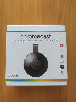 Google Chromecast стрийминг устройство употребявано, превръща телевизор в Smart TV