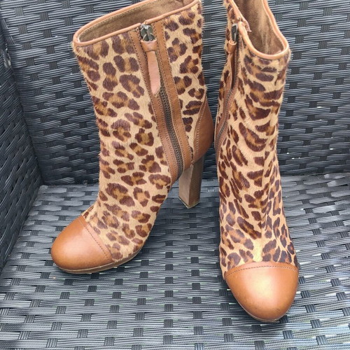 Ugg Vintage boots used, leopard print, size 37.5