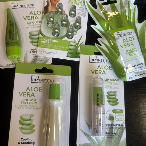 Complete facial care set with gift eye cream new