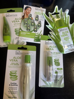 Complete facial care set with gift eye cream new