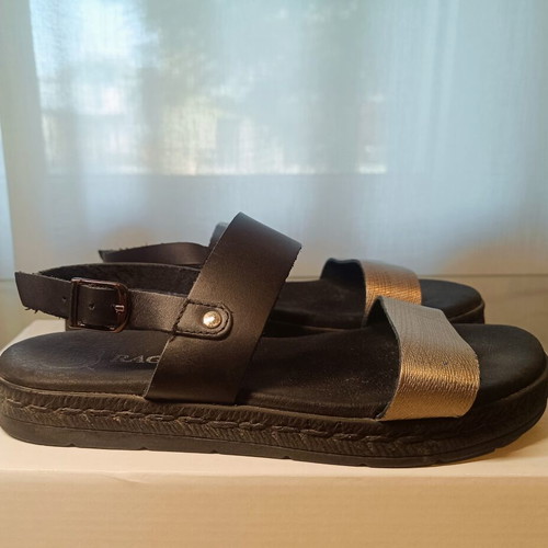 Ragazza leather sandals like new, silver, size 37