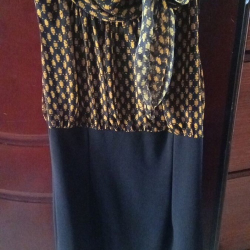 Dress knee-length with side neck tie size S/M like new, black