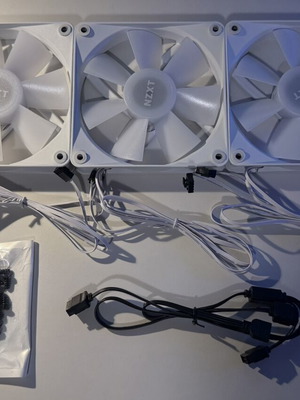 NZXT F120 RGB Core 3-Pack like new