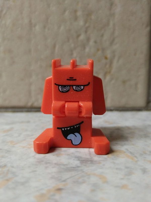 Фигура, която сменя лице