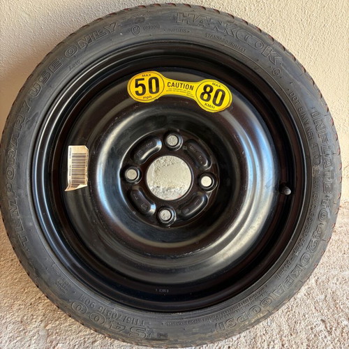 Mitsubishi cz3 2008 car spare tire like new with jack and cap