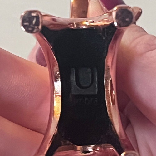 Umbra ring holder pink like new, decorative