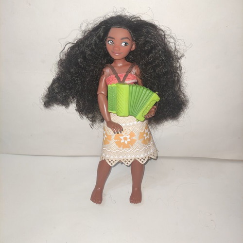Moana Disney Store doll used, height 28 cm