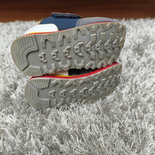 Beverly Hills Polo Club Kids Sneakers Size 19 Like New