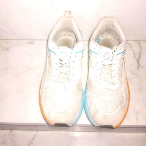 Athletic shoes used, size 43, white and blue