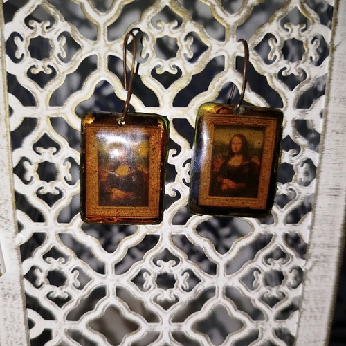 Handmade earrings with Mona Liza like new