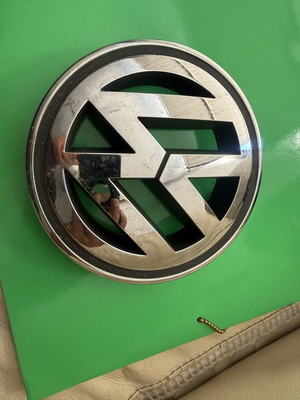 Golf GT front grille emblem like new, genuine