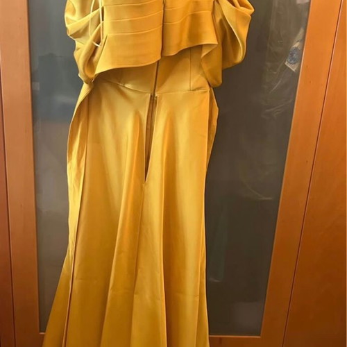 Dress for formal occasion, gold and yellow, Madejro