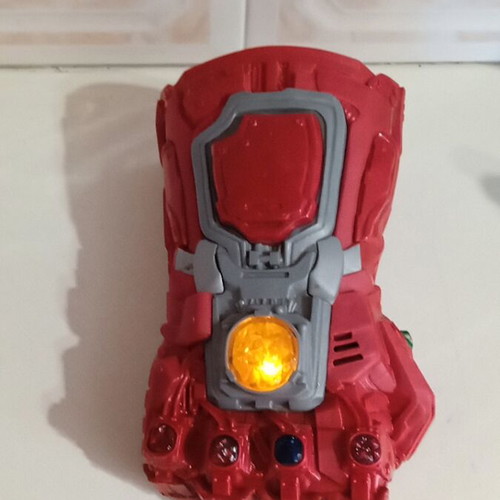 Marvel Avengers Thanos Glove with sound and light like new