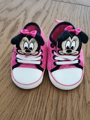 Minnie cuddle shoes, fuchsia