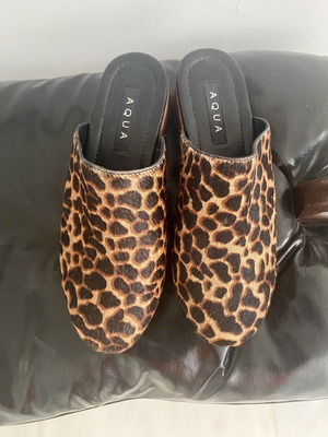Aqua leopard clogs with calf hair and wooden sole, like new, size 37