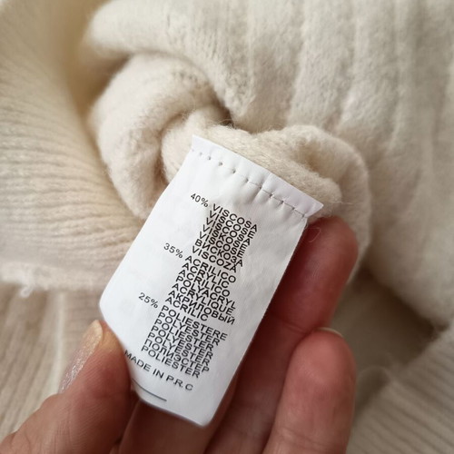 Pullover size S-M new with tag, off-white color