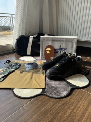 Bape x Ovo sneaker brand new, size 44, black and gold