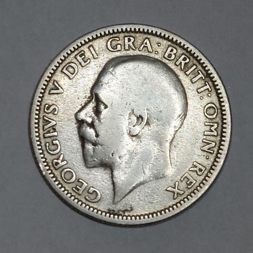 United Kingdom 1931 One Shilling coin used, silver 0.500