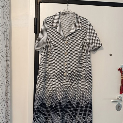 Women's midi dress like new, vintage style, white and blue