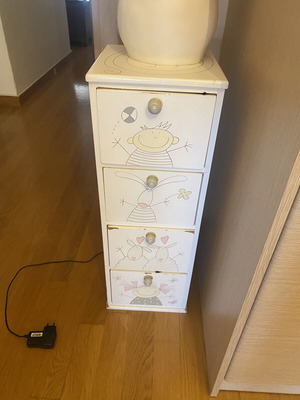 Sis Sandro Wooden Small Chest of Drawers used