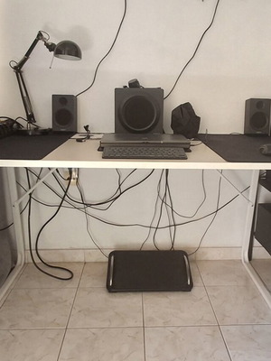 IKEA desk like new, set of 2