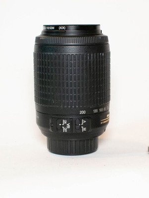 Nikon DX AF-S NIKKOR 55-200mm f/4-5.6G ED VR zoom lens