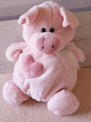 Plush piglet like new in pink color