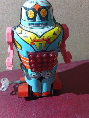 Priftis 1950 robot toy, collectible, functional