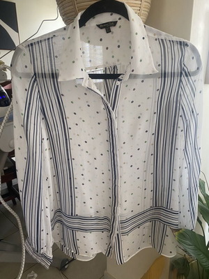 Massimo Dutti shirt like new, size L 40, white with colorful details