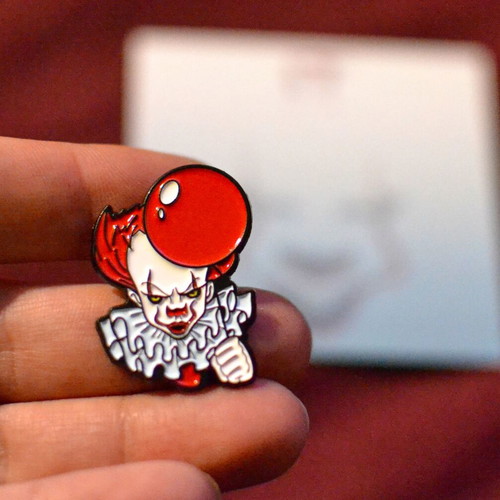 IT Pennywise pin new