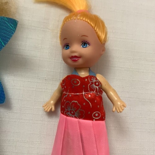 Barbie Chelsea and No Name Dolls like new