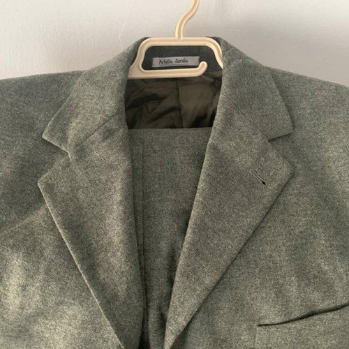 Achille Saridis men's suit No48 like new, lightweight wool blend