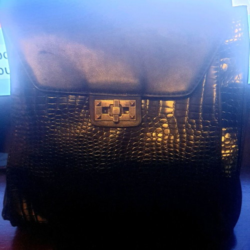 Bag to Bag women's backpack like new, black