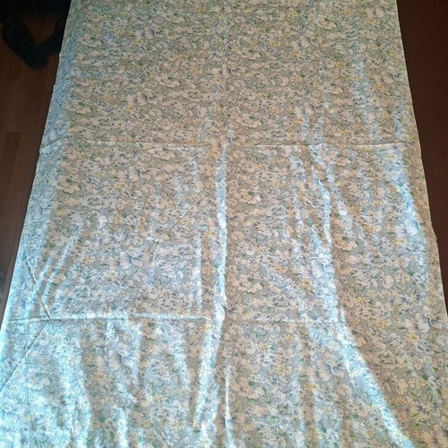 Floral cover for children's quilt, pack of 2