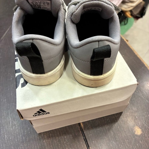 Adidas kids shoes size 27 grey like new, athletic
