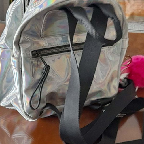 Children's silver iridescent backpack like new