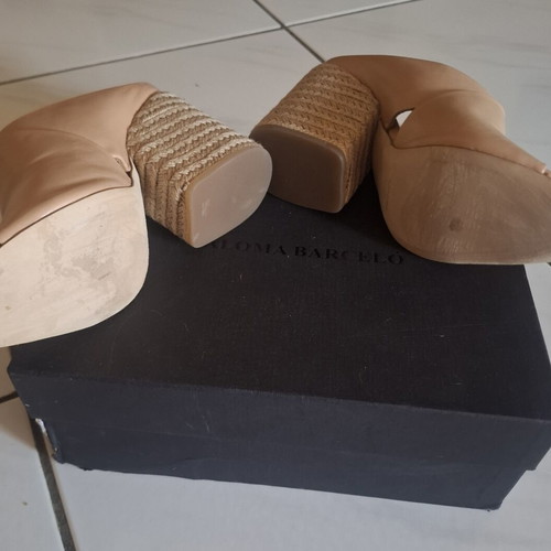 Paloma Barceló heels mules nude leather like new