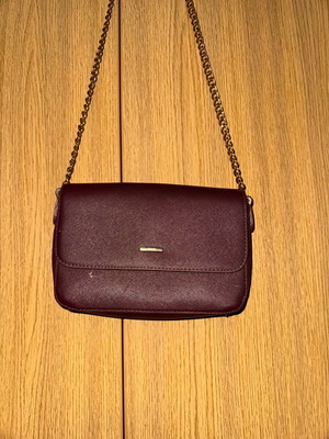 Bershka burgundy crossbody bag used with gold chain