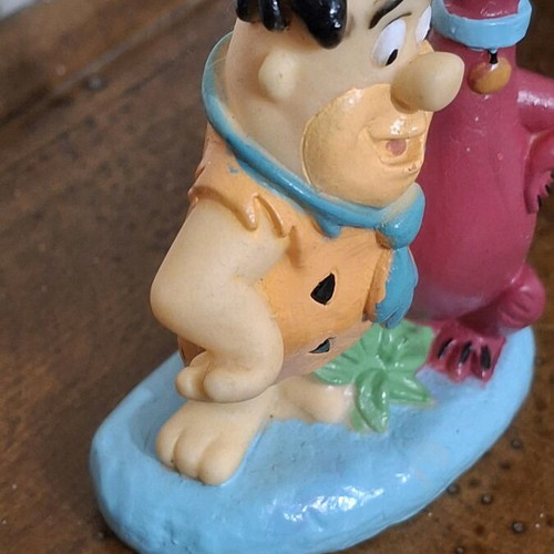 Vintage Flintstones Fred & Dino figures 1993